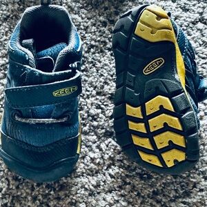 Set of 3 kids shoe bundle: Keen Sneakers, Keen sandals, and Cat and Jack boots